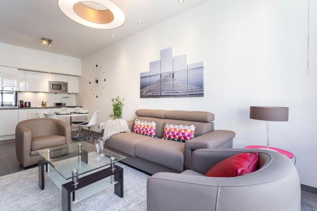Royal Apartment Near The Beaches Nizza Exterior foto
